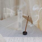 Kadzidła naturalne patyczkowe Dorjee zapach Saang - 15szt. z podstawką Stupa Incense