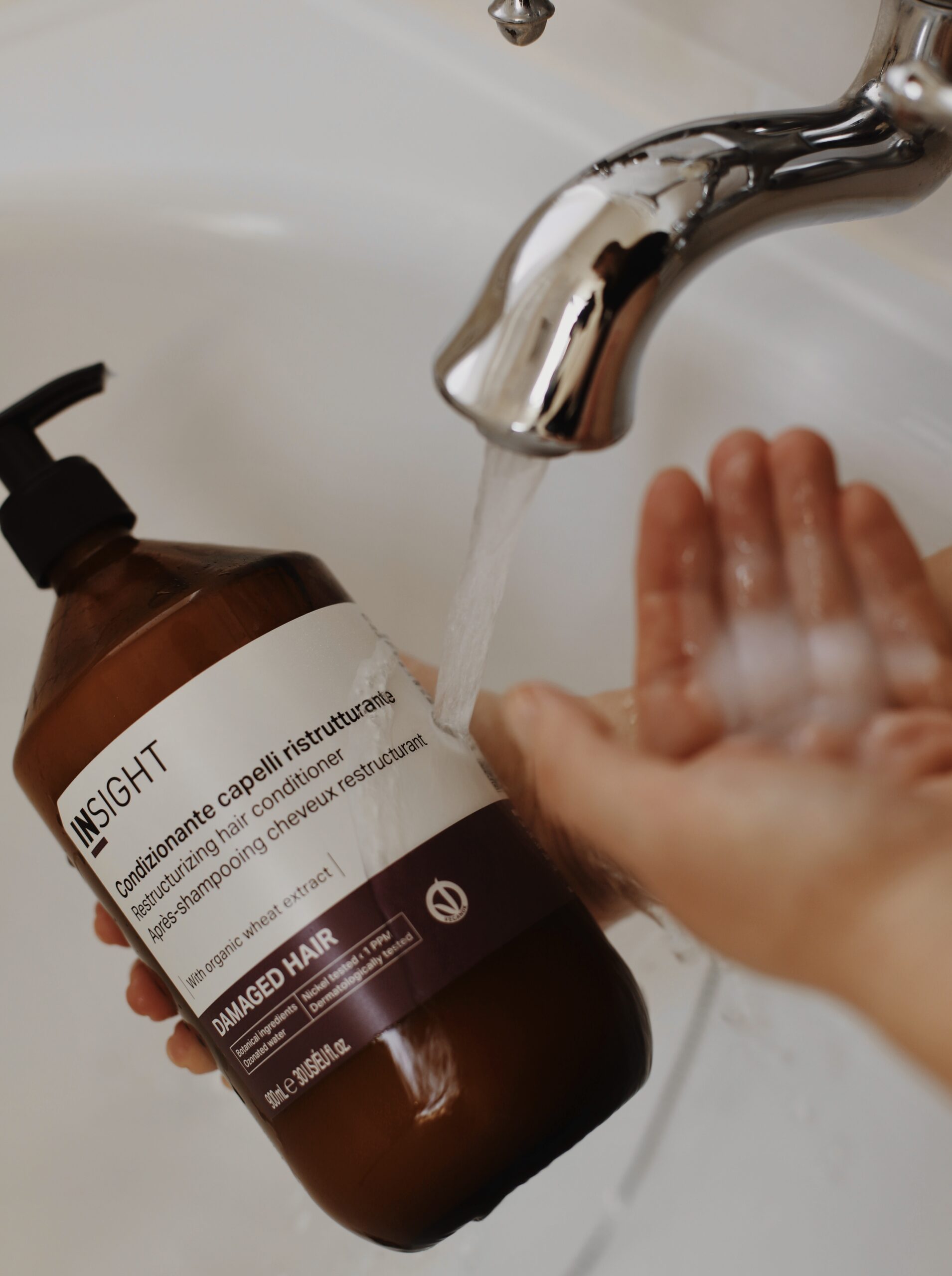 Odżywka do włosów zniszczonych Damaged Hair 900ml INSIGHT