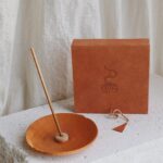 Podstawka do kadzidła z terakoty, kolor naturalny, Stupa Incense