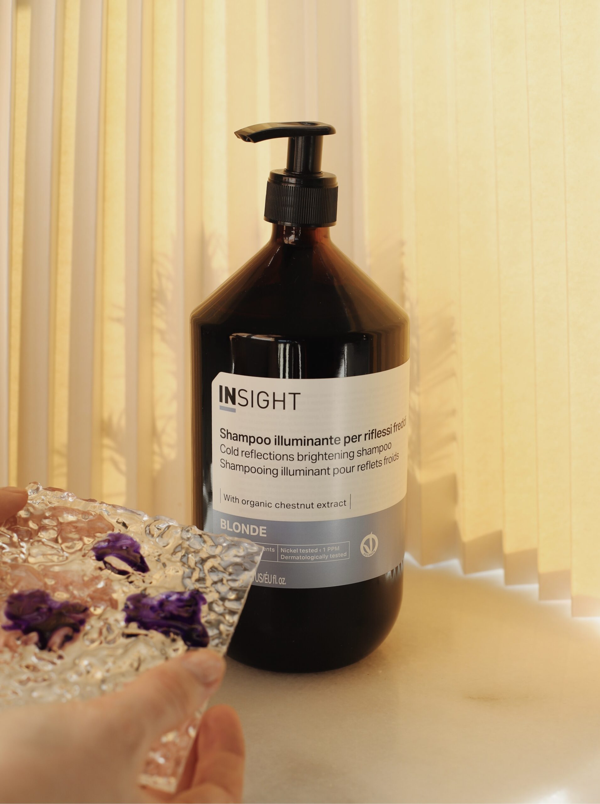Szampon do włosów blond z pigmentem - BLONDE SHAMPOO 900 ml INSIGHT
